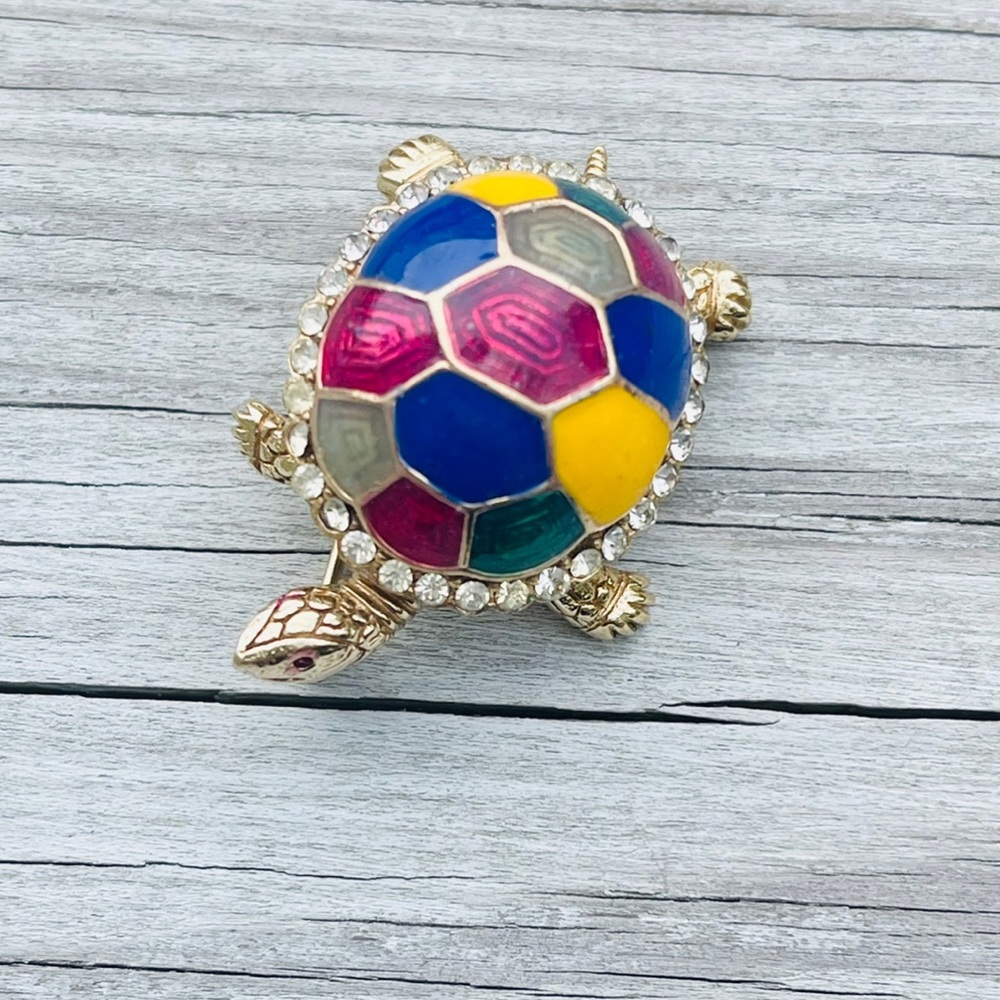 Vintage Ciner Signed Enamel Turtle Brooch